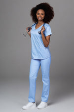 Încărcați imaginea în vizualizatorul Galerie, Costum Medical Premium TAG Ambra | Uniforma Medicala Feminina Cotton Stretch | Bleu Ciel