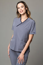 Încărcați imaginea în vizualizatorul Galerie, Costum Medical Premium de dama TAG Onyx | Uniforma Medicala Poly Spandex | Gri cu paspoal Bleumarin