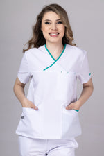 Încărcați imaginea în vizualizatorul Galerie, Costum Medical Premium de dama TAG Onyx | Uniforma Medicala Poly Spandex | Alb cu paspoal Verde Chirurgical