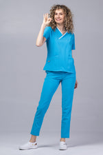 Încărcați imaginea în vizualizatorul Galerie, Costum Medical Premium de dama TAG Onyx | Uniforma Medicala Poly Spandex | Ocean cu paspoal Alb