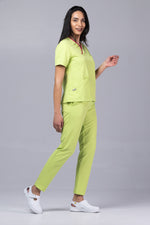 Încărcați imaginea în vizualizatorul Galerie, Costum Medical Premium de dama TAG Onyx | Uniforma Medicala Poly Spandex | Green Apple cu paspoal Ciclam