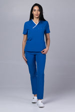 Încărcați imaginea în vizualizatorul Galerie, Costum Medical Premium de dama TAG Onyx | Uniforma Medicala Poly Spandex | Albastru Marin cu paspoal Alb