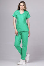 Încărcați imaginea în vizualizatorul Galerie, Costum Medical Premium TAG Ambra | Uniforma Medicala Feminina Cotton Stretch | Verde Spital