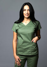 Încărcați imaginea în vizualizatorul Galerie, Costum Medical Premium TAG Ambra | Uniforma Medicala Feminina Cotton Stretch | Kaki