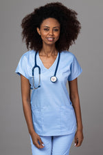 Încărcați imaginea în vizualizatorul Galerie, Costum Medical Premium TAG Ambra | Uniforma Medicala Feminina Cotton Stretch | Bleu Ciel