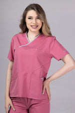 Încărcați imaginea în vizualizatorul Galerie, Costum Medical Premium de dama TAG Onyx | Uniforma Medicala Poly Spandex | Dusty Rose cu paspoal Argintiu
