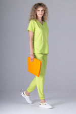 Încărcați imaginea în vizualizatorul Galerie, Costum Medical Premium TAG EVA | Uniforma Dama Poly Spandex | Green Apple