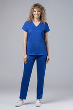 Încărcați imaginea în vizualizatorul Galerie, Costum Medical Premium TAG Ambra | Uniforma Medicala Feminina Cotton Stretch | Albastru Marin