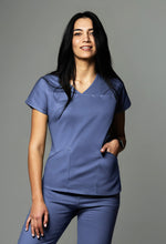 Încărcați imaginea în vizualizatorul Galerie, Costum Medical Premium TAG Ambra | Uniforma Medicala Feminina Cotton Stretch | Gri Petrol