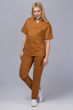 Încărcați imaginea în vizualizatorul Galerie, Costum Medical de dama TAG Premium Unisex | Uniforma Medicala Unisex Cotton Stretch | Caramel