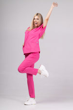 Încărcați imaginea în vizualizatorul Galerie, Costum Medical Premium TAG Ambra | Uniforma Medicala Feminina Cotton Stretch | Ciclam