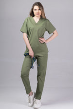 Încărcați imaginea în vizualizatorul Galerie, Costum Medical Premium TAG Stellar | Uniforma Medicala Unisex Poly Spandex | Kaki
