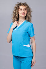 Încărcați imaginea în vizualizatorul Galerie, Costum Medical Premium de dama TAG Onyx | Uniforma Medicala Poly Spandex | Ocean cu paspoal Alb