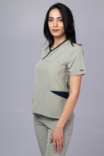 Încărcați imaginea în vizualizatorul Galerie, Costum Medical Premium de dama TAG Onyx | Uniforma Medicala Poly Spandex | Olive cu paspoal Bleumarin