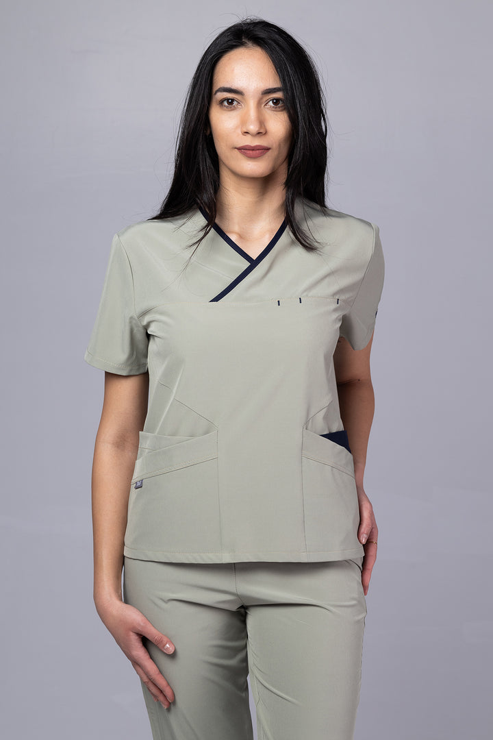 Costum Medical Premium de dama TAG Onyx | Uniforma Medicala Poly Spandex | Olive cu paspoal Bleumarin
