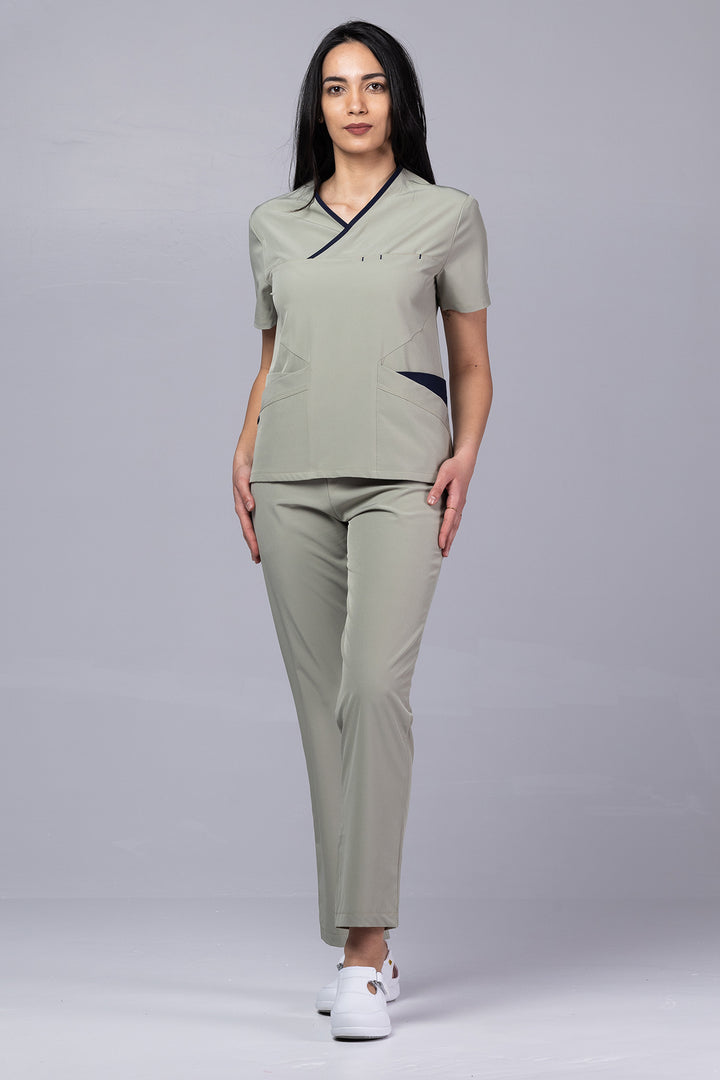 Costum Medical Premium de dama TAG Onyx | Uniforma Medicala Poly Spandex | Olive cu paspoal Bleumarin