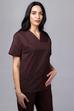 Încărcați imaginea în vizualizatorul Galerie, Costum Medical TAG ClassIQ | Uniforma Medicala Unisex Bumbac-Poliester | Maro
