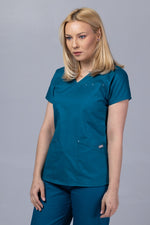 Încărcați imaginea în vizualizatorul Galerie, Costum Medical Premium TAG Ambra | Uniforma Medicala Feminina Cotton Stretch | Pacific