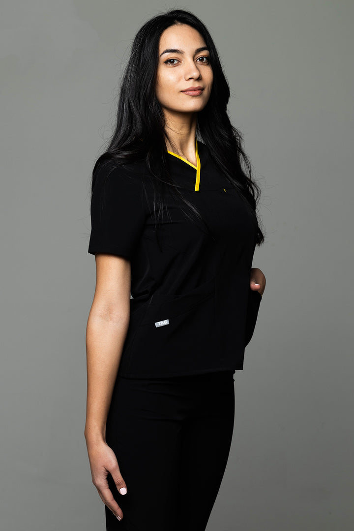 Costum Medical Premium de dama TAG Onyx | Uniforma Medicala Poly Spandex | Negru cu paspoal Galben