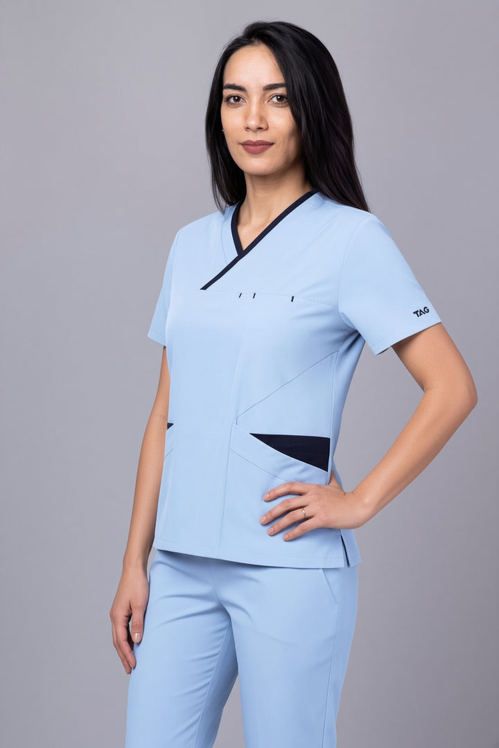 Costum Medical Premium de dama TAG Onyx | Uniforma Medicala Poly Spandex | Bleu Ciel cu paspoal Bleumarin