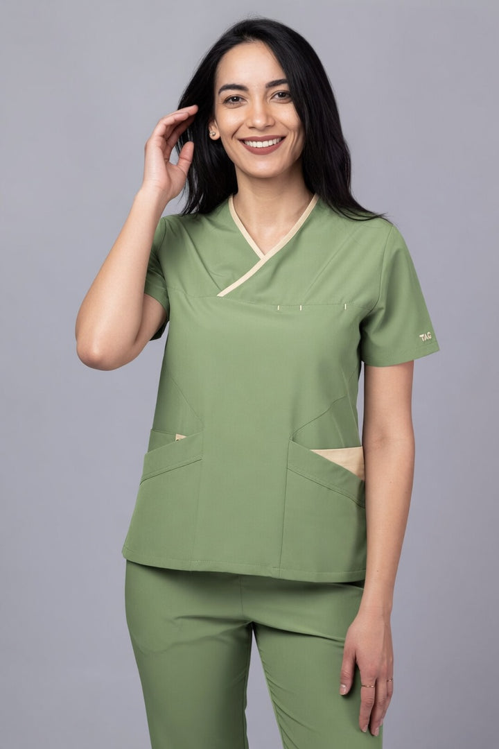 Costum Medical Premium de dama TAG Onyx | Uniforma Medicala Poly Spandex | Kaki cu paspoal Bej