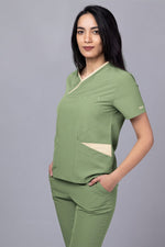 Încărcați imaginea în vizualizatorul Galerie, Costum Medical Premium de dama TAG Onyx | Uniforma Medicala Poly Spandex | Kaki cu paspoal Bej